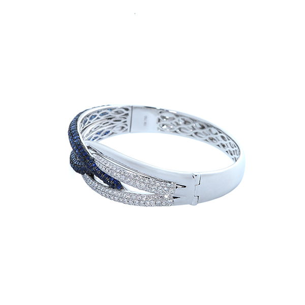 Love in Sapphire Diamond Bangle- B20046 | Diamonds Dubai