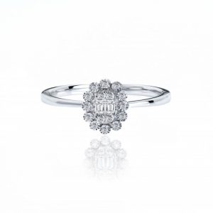 Oval Cluster Diamond Ring