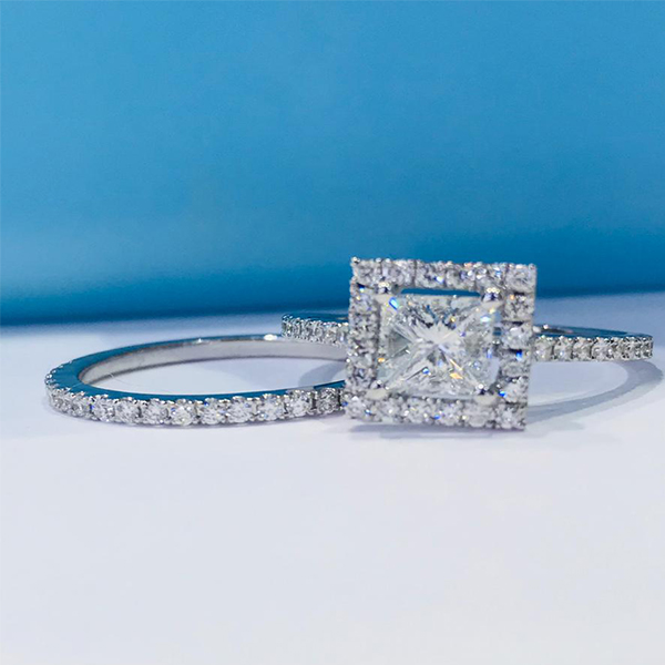 Nestled Princess Cut Diamond Ring – WWAKE