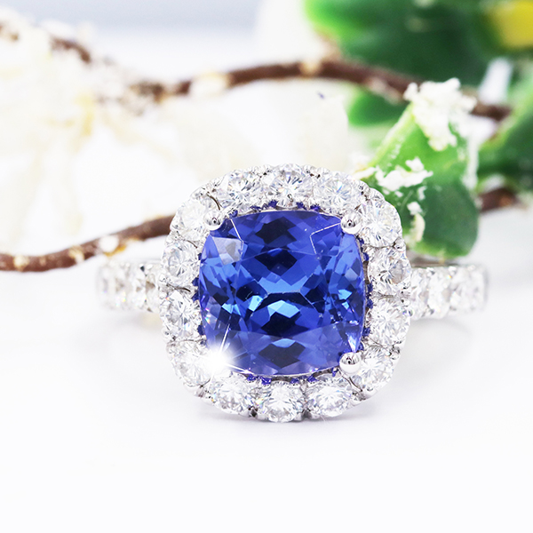 Tanzanite and Diamond Ring OR4808 Diamonds Dubai