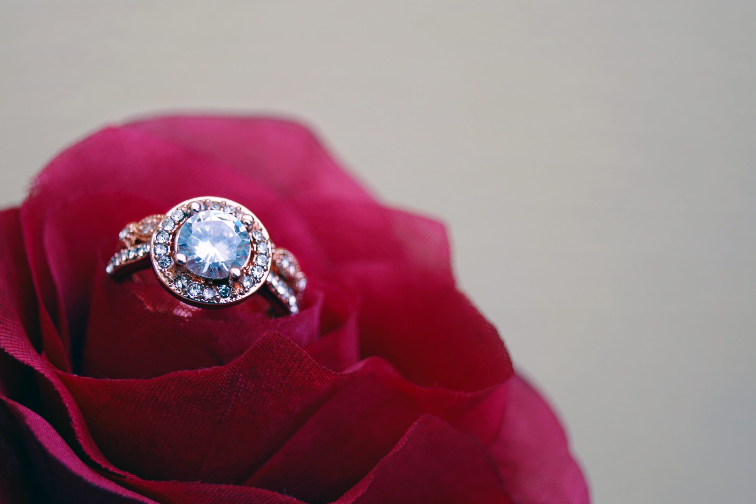 Latest Engagement Ring Trends of 2023